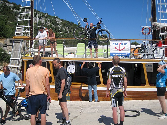 Lodní deník: Mljetská plavba (Chorvatsko na kole)